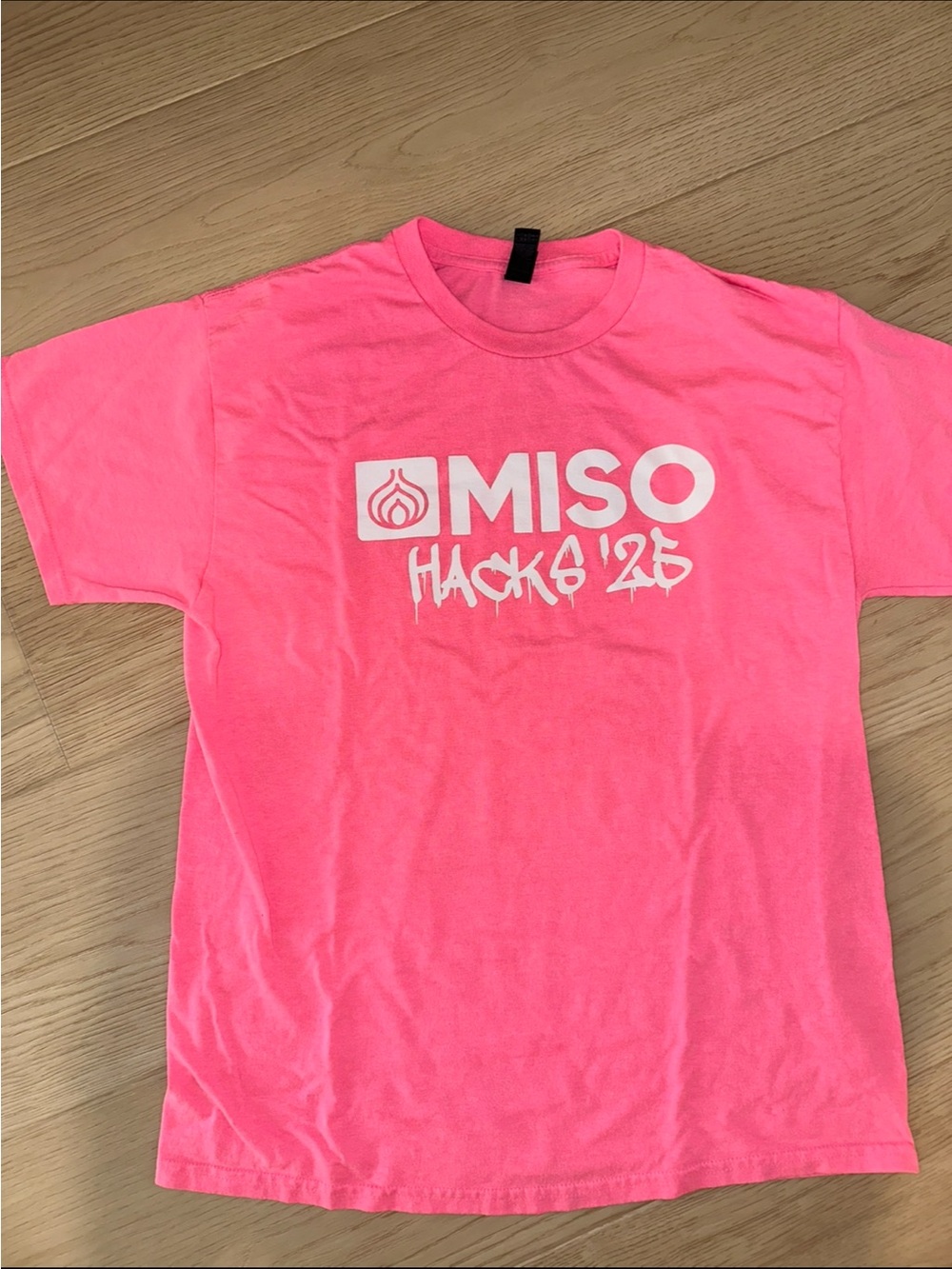 Gildan Bright Pink MISO Graphic Tee